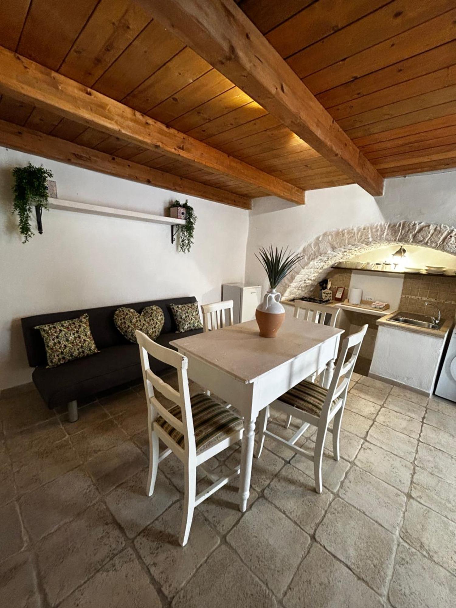 La 9 Guest House Ostuni Extérieur photo